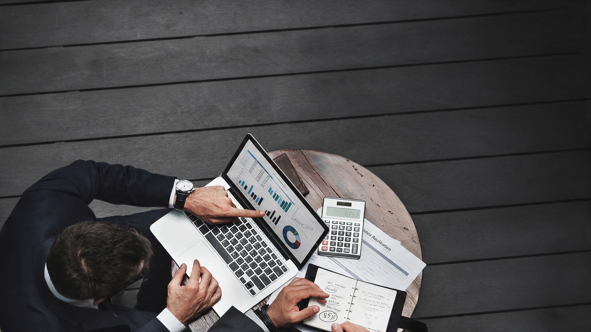 Persona orientación asesoramiento emisión de certificado deposito negociable BCP Mibanco