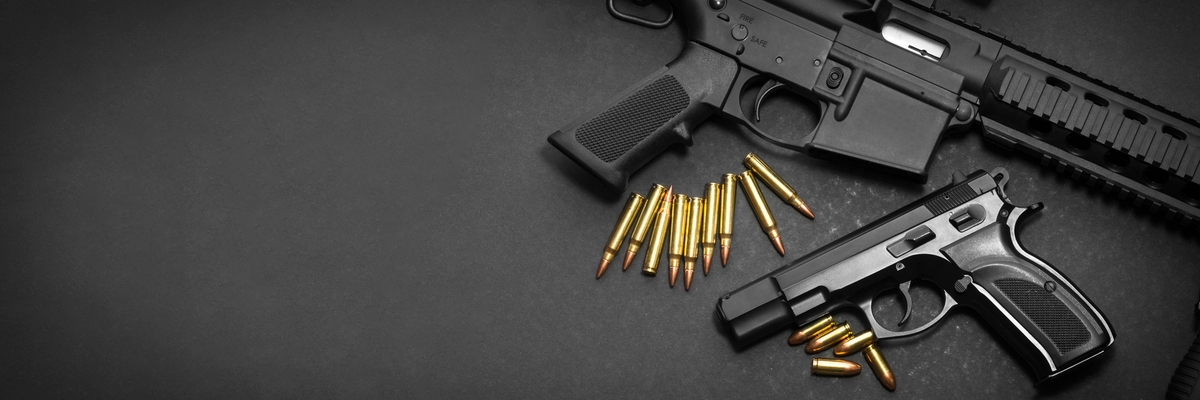 Handgun and rifle